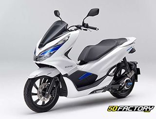 Honda 50cc scooter Power Bundle (PCX Electric)